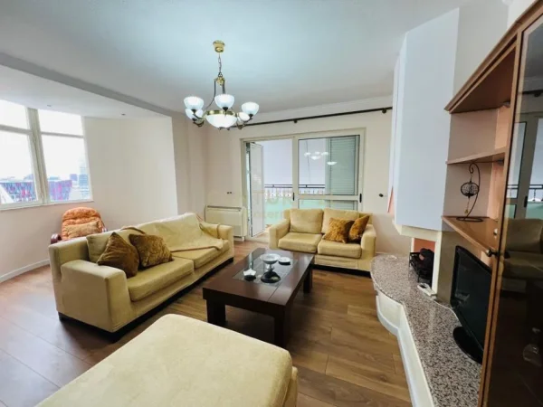 Tirane, jepet me qera apartament 2+1+Aneks+Ballkon Kati 10, 110 m² 800 € 