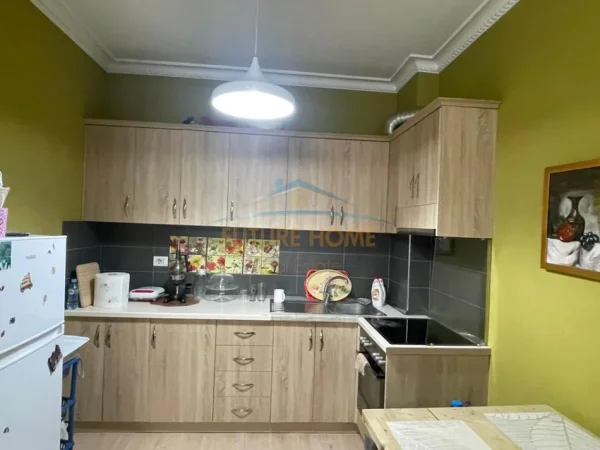 Tirane, shitet apartament 1+1+Ballkon Kati 2, 74 m² 160.000 € (Ali Demit Kompleksi Vind)