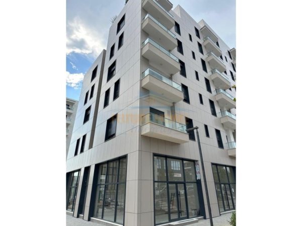 Tirane, shitet apartament 1+1+Ballkon Kati 2, 56 m² 128.900 € 