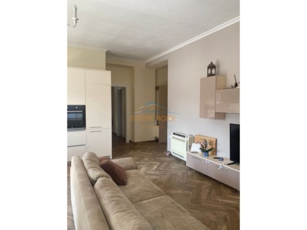 Tirane, shitet apartament 2+1+Ballkon Kati 5, 112 m² 230.000 € 