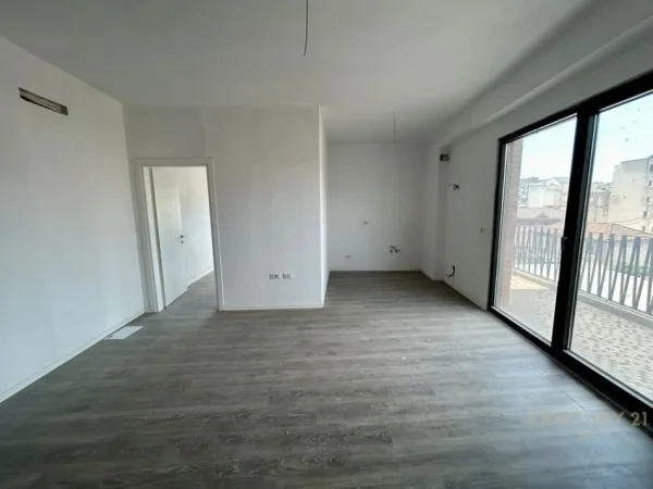 Tirane, shitet apartament 2+1 Kati 3, 84 m² 195.000 € (Qemal Stafa)