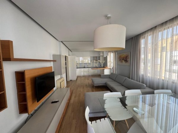 Tirane, jepet me qera apartament+verande | Penthouse 2+1+Aneks+Ballkon Kati 5, 115 m² 1.400 € 