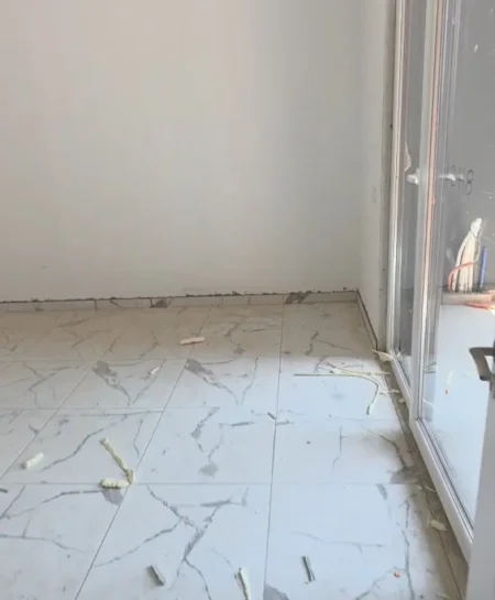 Tirane, shitet apartament 1+1 Kati 2, 73 m² 80.000 € (Paskuqan)