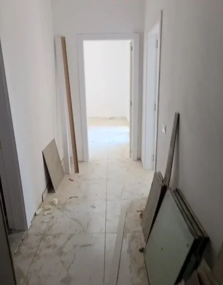 Tirane, shitet apartament 1+1 Kati 2, 73 m² 80.000 € (Paskuqan)