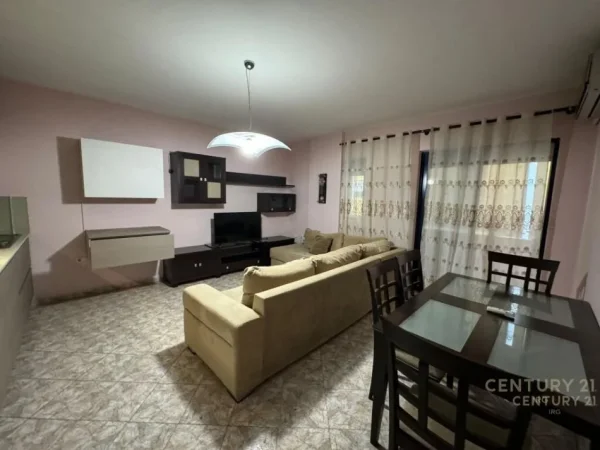 Tirane, jepet me qera apartament 2+1 Kati 3, 85 m² 550 € (Prane Delijorgjit)