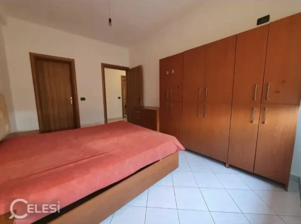 Tirane, jepet me qera apartament 2+1+Aneks+Ballkon Kati 2, 100 m² 450 € (Astir te Alpha Bank)
