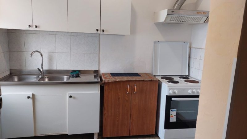 JEPET ME QERA SUPER AP 2+1  AFER TRENIT  NE UNAZE Kati 4, 65 m² 400 €