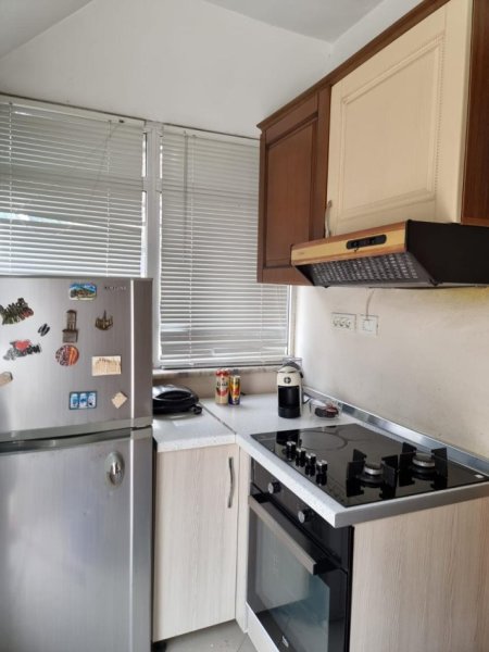 Tirane, jepet me qera apartament 1+1 Kati 2, 60 m² 400 € ( JEPET ME QERA SUPER APARTAMENT 1+1 – ZONA E SPITALEVE (QSUT))
