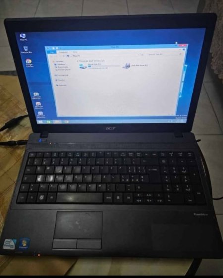Tirane, shes Laptop Laptop Acer Travelmate