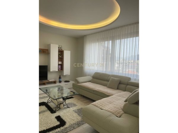 Tirane, jepet me qera apartament 1+1 Kati 9, 70 m² 900 € (RRUGA E KOSOVAREVE)