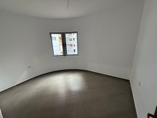 Tirane, shitet apartament 2+1 Kati 3, 88 m² 105.000 € 