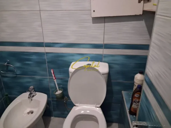 Tirane, jepet me qera apartament 1+1 Kati 6, 75 m² 600 € (QENDER)