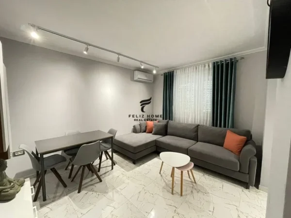 Tirane, shitet apartament 1+1+Ballkon Kati 2, 60 m² 200.000 € (BLLOKU)