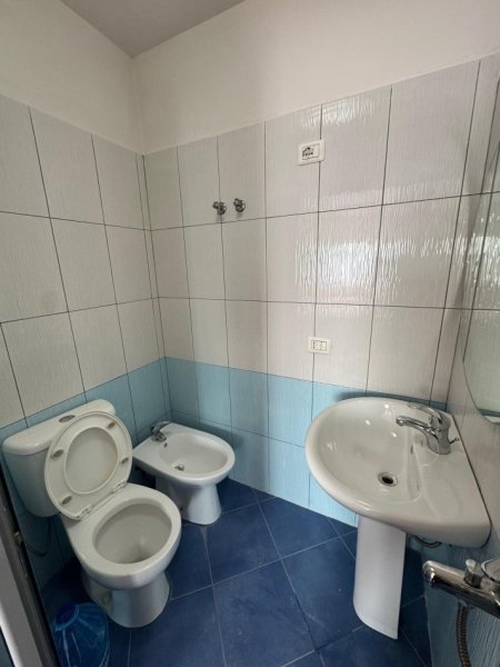 Shqiperi, shitet apartament 2+1+Ballkon Kati 5, 89 m² 130.000 € 