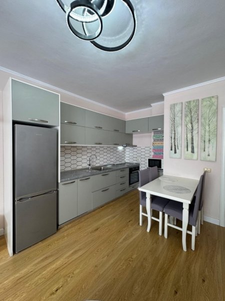 Shqiperi, shitet apartament 2+1+Ballkon Kati 5, 89 m² 130.000 € 