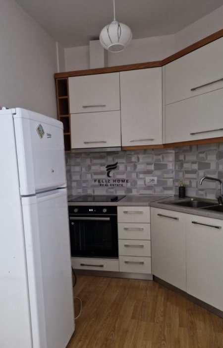 Tirane, jepet me qera apartament 1+1+Ballkon Kati 6, 60 m² 450 € (DON BOSKO)