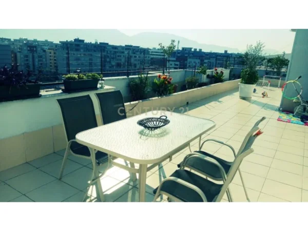 Tirane, shes apartament 4+1+Aneks+Ballkon Kati 8, 161 m² 370.000 € (Astir)