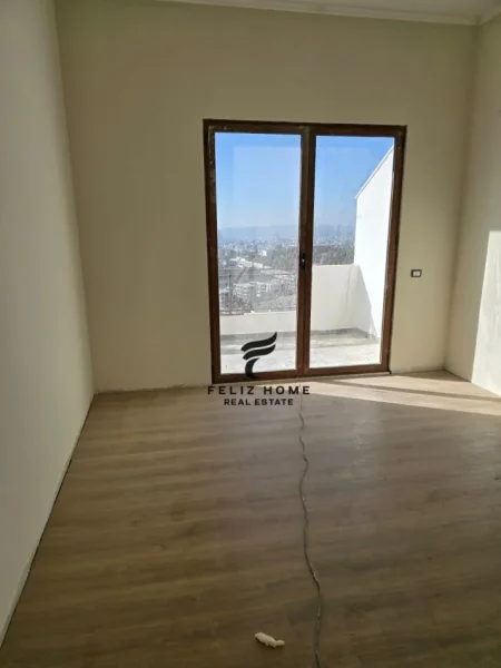 Tirane, shitet apartament 2+1 Kati 1, 109 m² 142.000 € (FRESKU)