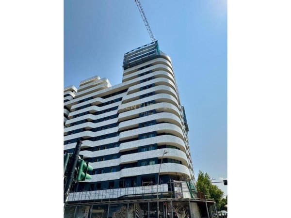 Tirane, shitet apartament 2+1+Ballkon Kati 2, 108 m² 271.000 € (ish parku)