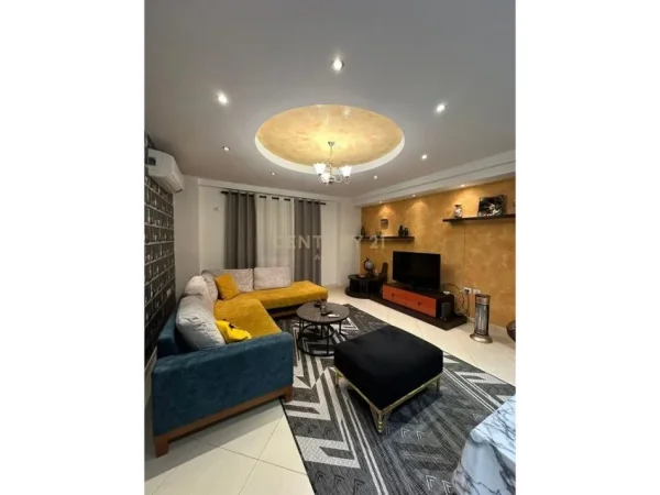 Tirane, shitet apartament 2+1+Ballkon Kati 5, 97 m² 291.000 € (Stadiumi air albania)