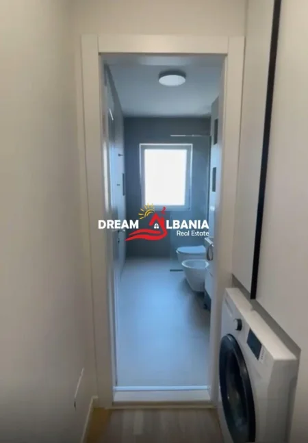 Tirane, jepet me qera apartament 1+1 , 70 m² 700 € 