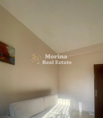 Tirane, jepet me qera shtepi 1+1 Kati 1, 70 m² 400 € (Ish Fusha Aviacionit)