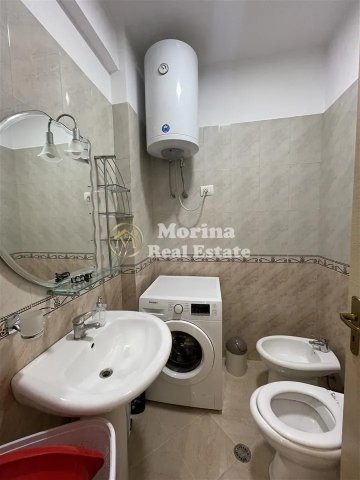 Tirane, jepet me qera apartament 2+1+Ballkon Kati 5, 100 m² 600 € (Shkolla e Bashkuar)