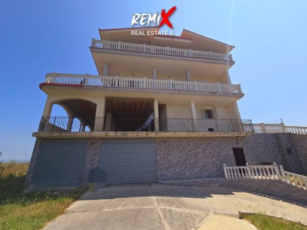 Durres Plazh, shitet Vile 3 Katshe Kati 4, 1.000 m² 500.000 € 