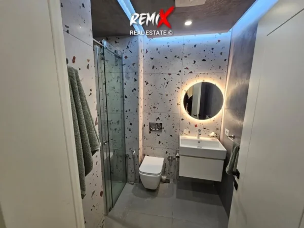 Mali Robit, shitet apartament 2+1+Aneks+Ballkon Kati 3, 100 m² 160.000 € 