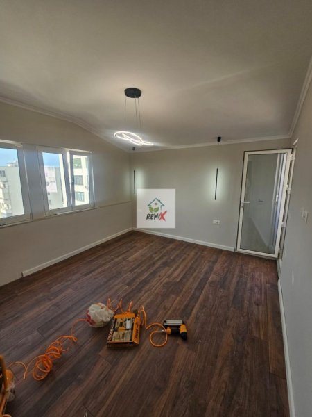 Durres, shitet apartament 2+1+Aneks+Ballkon Kati 9, 84 m² 125.000 € 