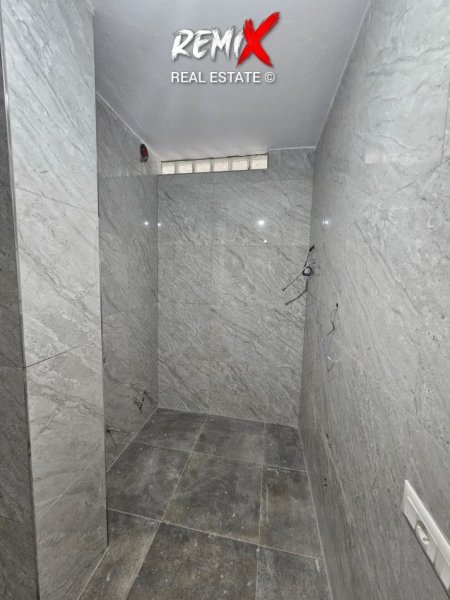 Durres, shitet apartament 2+1+Aneks+Ballkon Kati 2, 110 m² 135.000 € 