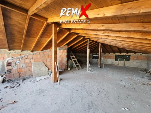 Durres, shitet Vile 3+1+Aneks+Ballkon Kati 3, 300 m² 160.000 € 