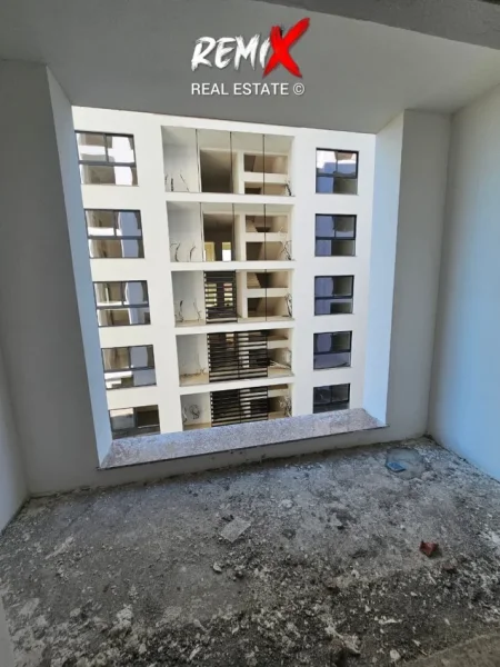 Mali Robit, shitet apartament 1+1+Aneks+Ballkon Kati 4, 56 m² 70.000 € 