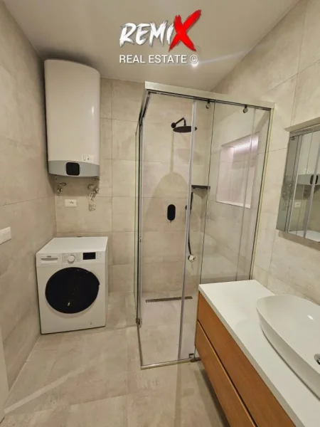 Shkembi Kavajes, shitet apartament 2+1+Aneks+Ballkon Kati 8, 112 m² 245.000 € 