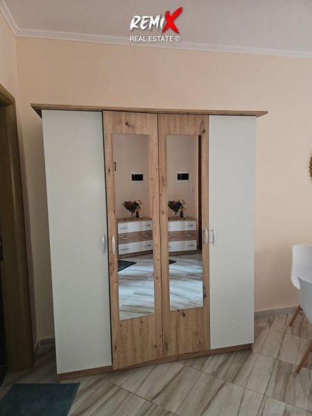 Shkembi Kavajes, shitet garsonier 1+1 Kati 8, 48 m² 60.000 € 