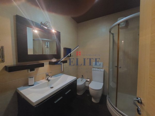 Tirane, jepet me qera apartament 3+1+Ballkon Kati 5, 140 m² 750 € (Don Bosko)