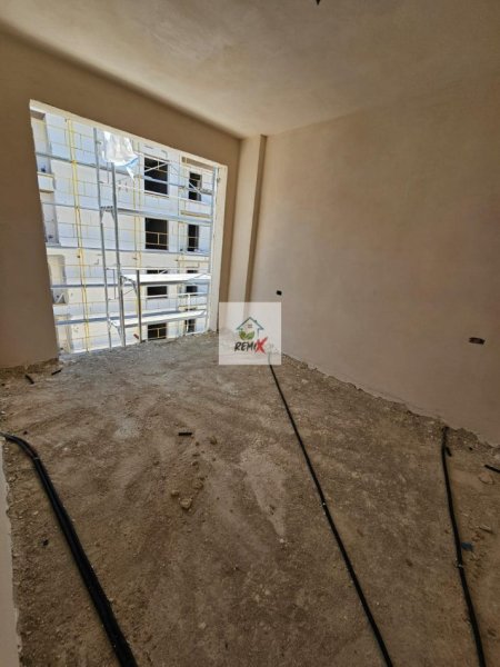 Mali Robit, shitet apartament 1+1+Aneks+Ballkon Kati 3, 53 m² 62.800 € (MALI I ROBIT)