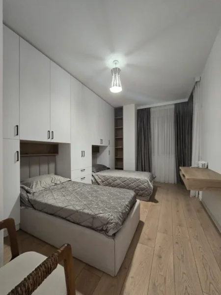 Tirane, jepet me qera apartament 2+1+Ballkon Kati 6, 103 m² 450 € (rruga 3 deshmoret)