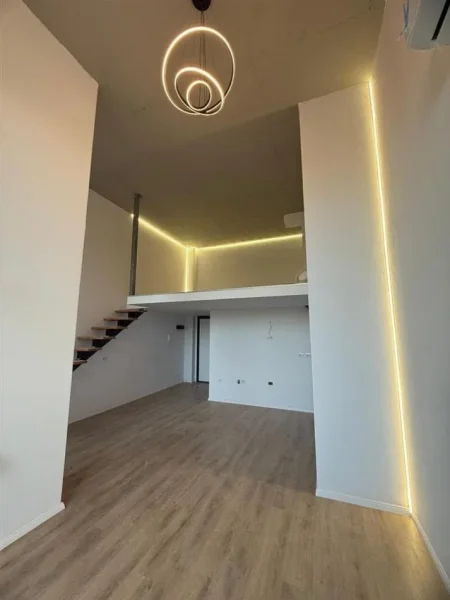 Tirane, jepet me qera dyqan Kati 0, 60 m² 450 € (golden park 3)