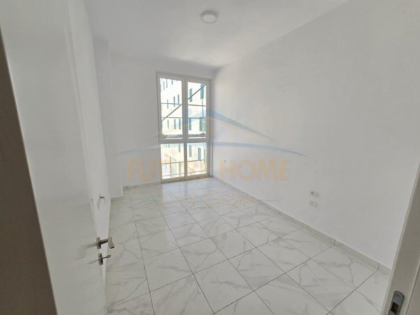 Tirane, jepet me qera apartament 2+1 Kati 3, 99 m² 1.000 € (Rruga e Kavajes)