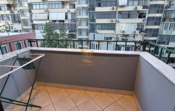 Tirane, jepet me qera apartament 2+1+Ballkon Kati 5, 95 m² 750 € (Rruga Shefqet Musaraj)