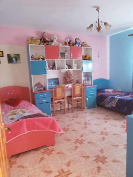 Shqiperi, shitet shtepi 2 Katshe , 210 m² 135.000 € (Prane Parkut te Ri Paskuqan.)
