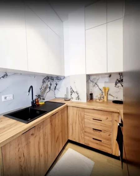 Tirane, jepet me qera apartament 1+1 , 50 m² 500 € (Kopshi Botanik)
