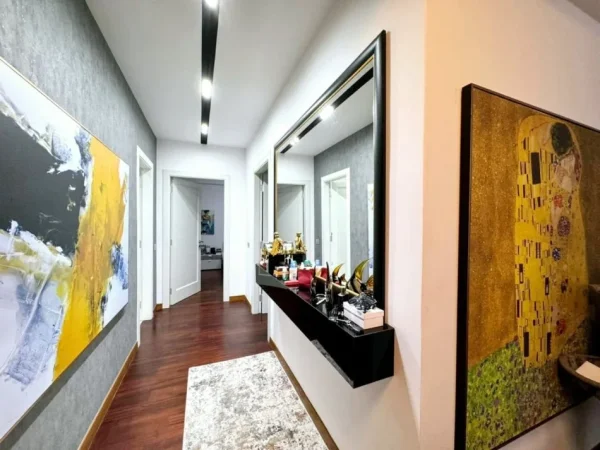 Tirane, shitet apartament 2+1 , 105 m² 219.000 € (Kopshti Botanik)