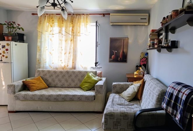 Tirane, jepet me qera apartament 1+1+Ballkon Kati 4, 65 m² 350 € (VASIL SHANTO)