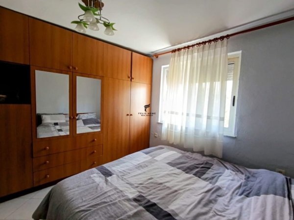 Tirane, jepet me qera apartament 1+1+Ballkon Kati 4, 65 m² 350 € (VASIL SHANTO)