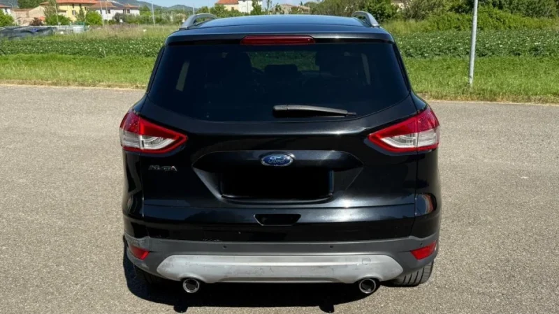 Tirane, shitet SUV | Xhip Ford Nafte, e zeze automatik Klima 196.000 km 8.500 €