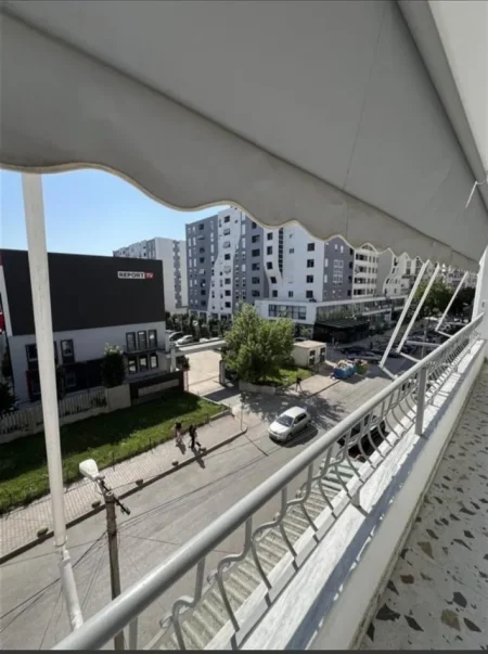 Tirane, shitet apartament 2+1+Ballkon Kati 3, 101 m² 167.000 € 