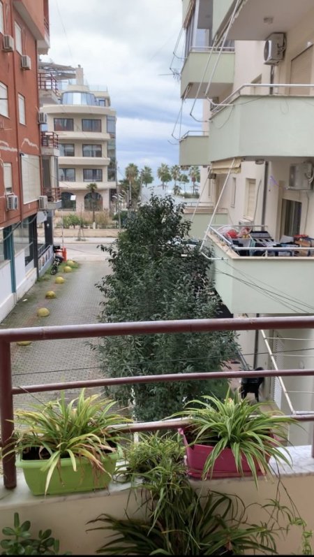 Golem, apartament ne plazh 40€ nata