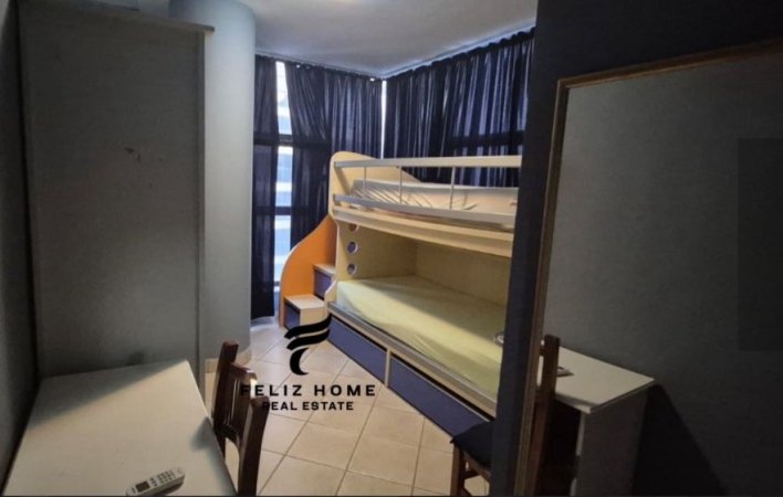 Tirane, jepet me qera apartament 2+1+Ballkon Kati 5, 95 m² 700 € (21 DHJETORI)